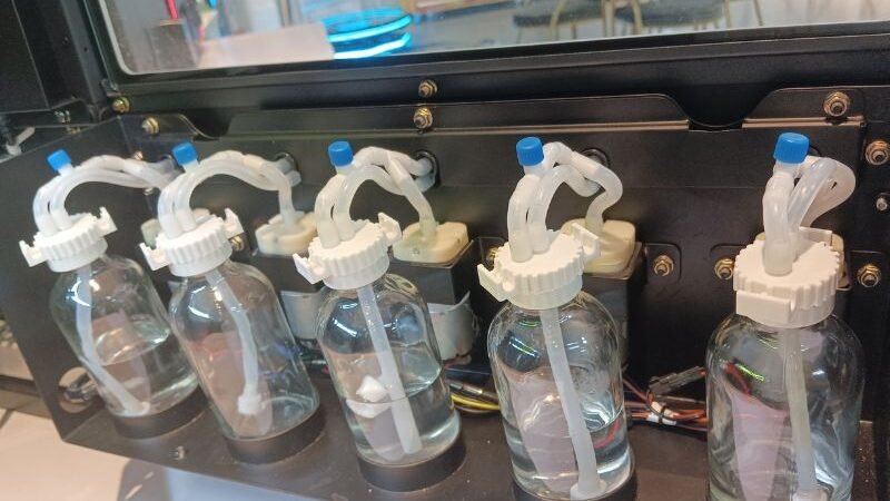 internal refill structure of perfume vending machine with hidden fragrance bottles